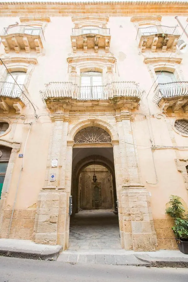 B&B Attico Taranto カルタジローネ